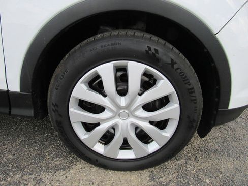 Used 2017 Ford Escape S FWD image 9