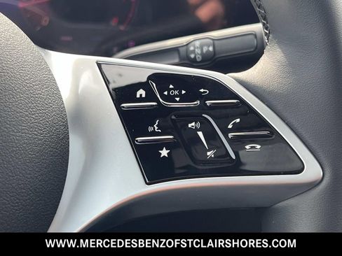 New 2026 Mercedes-Benz GLB 250 4MATIC image 24