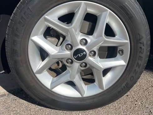 Used 2023 Kia Soul LX w/ Option Group 015 image 27