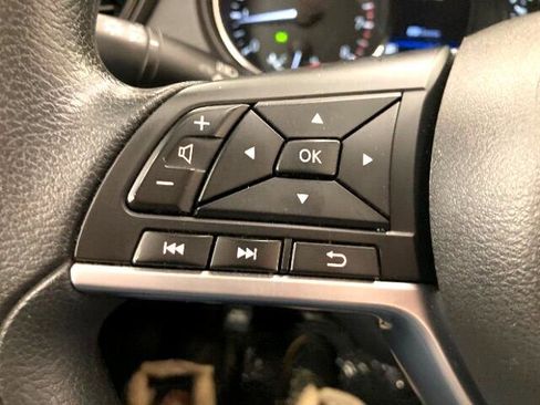 Used 2019 Nissan Rogue Sport S image 21