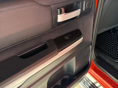 Used 2016 Toyota Tundra SR5 image 31