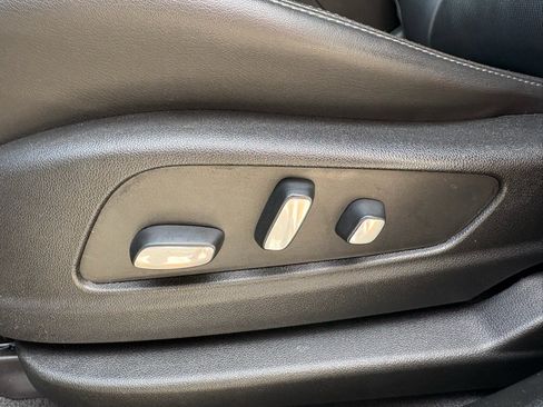Used 2021 Cadillac XT6 Premium Luxury FWD image 29