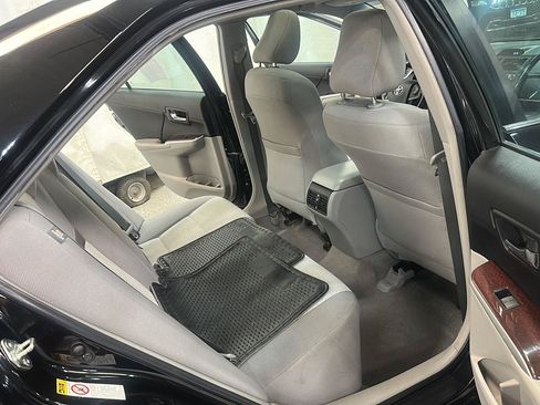 Used 2014 Toyota Camry XLE FWD image 28