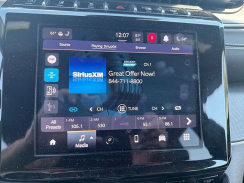 Used 2023 Jeep Grand Cherokee L Laredo AWD/4WD image 19