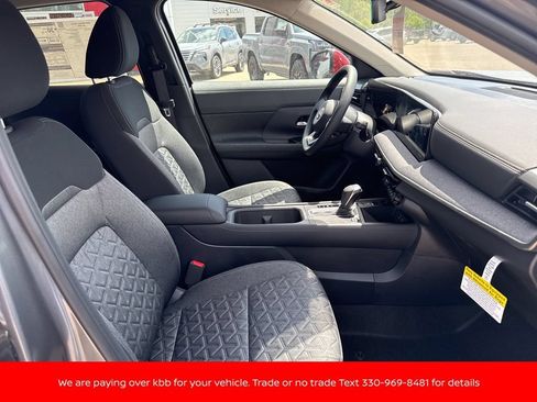 New 2026 Nissan Kicks SV w/ Interior Electronics Package AWD/4WD image 23