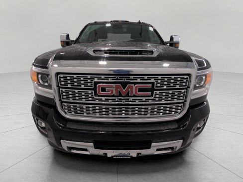 Used 2019 GMC Sierra 2500 Denali AWD/4WD image 13