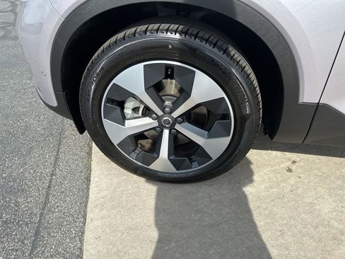 Certified 2026 Volvo XC40 B5 Plus AWD/4WD image 11