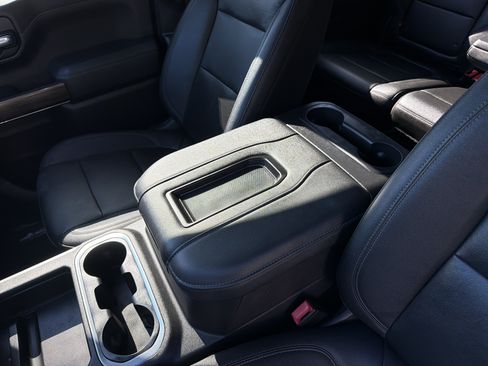 Used 2021 Chevrolet Silverado 1500 LT Trail Boss w/ Convenience Package II AWD/4WD image 28