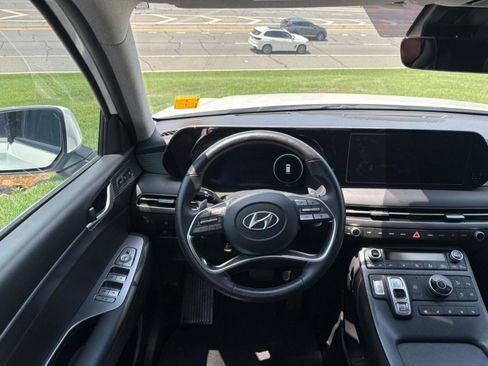 Used 2023 Hyundai Palisade Limited AWD/4WD image 24