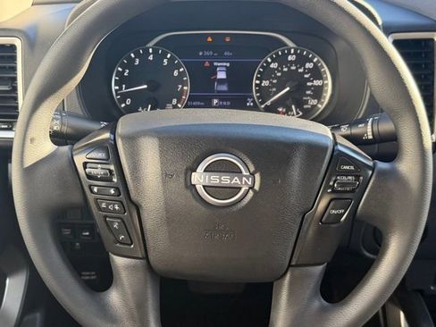 Used 2022 Nissan Frontier SV image 13