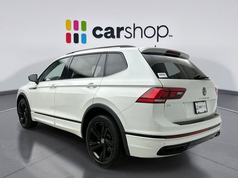 Used 2023 Volkswagen Tiguan SE R-Line image 3