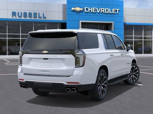 New 2026 Chevrolet Suburban High Country AWD/4WD image 4