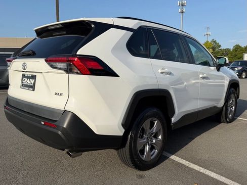 Used 2022 Toyota RAV4 XLE FWD image 7