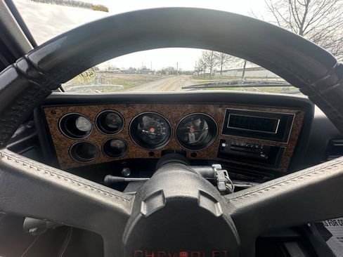 Used 1991 Chevrolet Blazer 4WD image 13