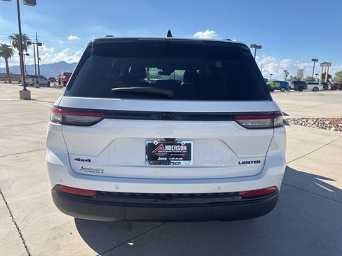 New 2025 Jeep Grand Cherokee Limited w/ Black Appearance Package image 4