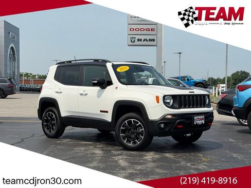 Used 2023 Jeep Renegade Trailhawk AWD/4WD image 1