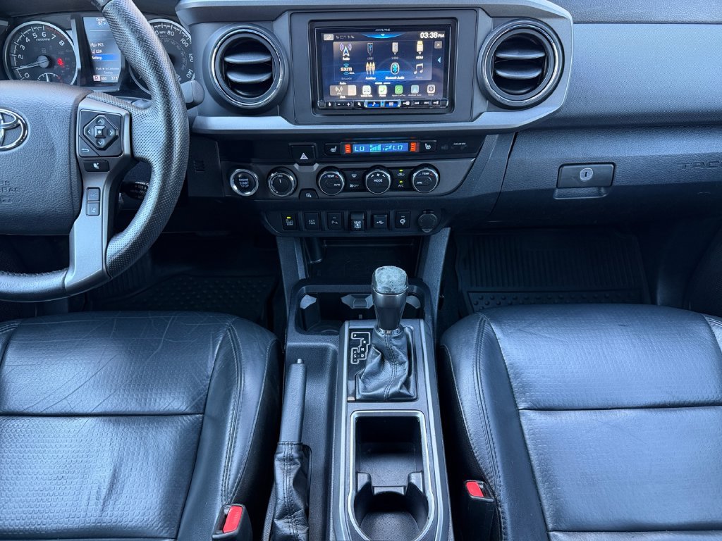 Used 2022 Toyota Tacoma TRD Sport w/ TRD Premium Sport Package AWD/4WD image 26