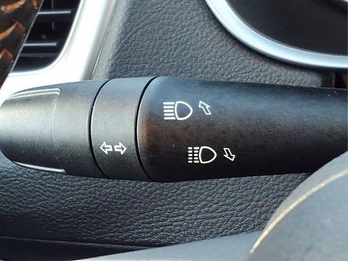 Used 2018 Jeep Compass Latitude w/ Popular Equipment Group image 26