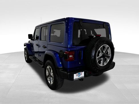 Used 2019 Jeep Wrangler Unlimited Sahara w/ Safetytec Group AWD/4WD image 29
