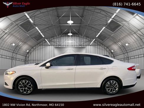 Used 2014 Ford Fusion S image 2