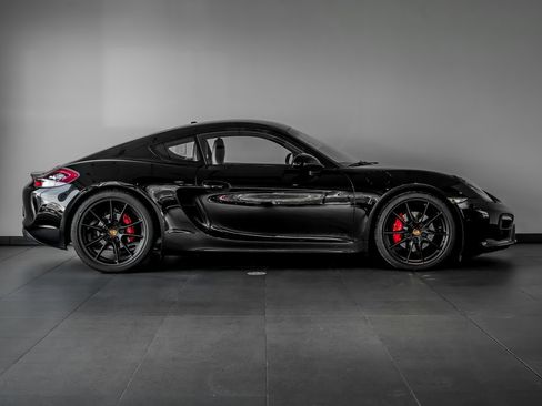 Certified 2016 Porsche Cayman GTS image 8