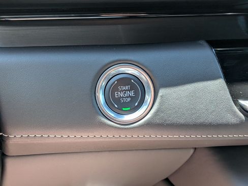 Certified 2024 Cadillac Escalade Sport Platinum w/ LPO, ONYX Package AWD/4WD image 22
