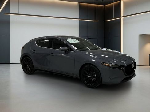 Used 2020 MAZDA MAZDA3 AWD Hatchback w/ Premium Pkg image 8