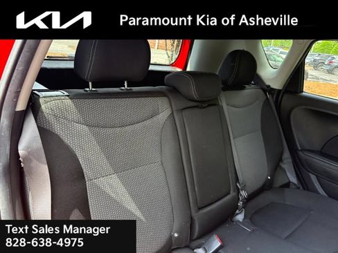 Used 2017 Kia Soul + FWD image 19