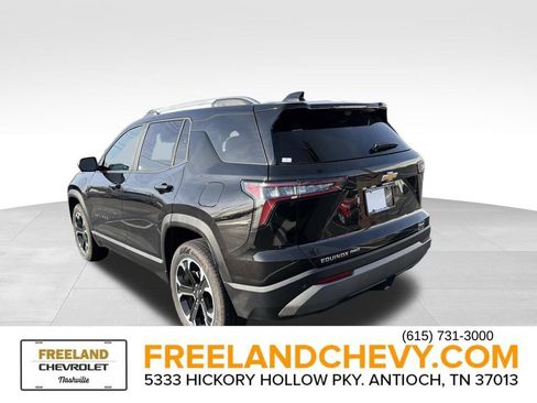 Used 2025 Chevrolet Equinox LT w/ Convenience Package II image 4