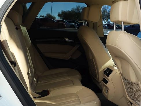 Used 2019 Audi Q5 2.0T Premium Plus w/ Premium Plus Package AWD/4WD image 29