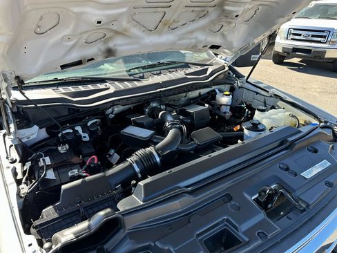 Used 2021 Ford F250 XLT w/ FX4 Off-Road Package image 28