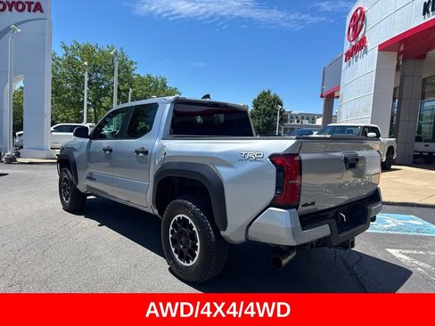 Certified 2026 Toyota Tacoma TRD Off-Road AWD/4WD image 4
