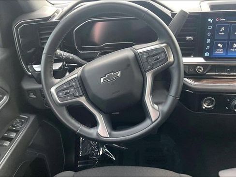 Used 2023 Chevrolet Silverado 1500 RST image 5