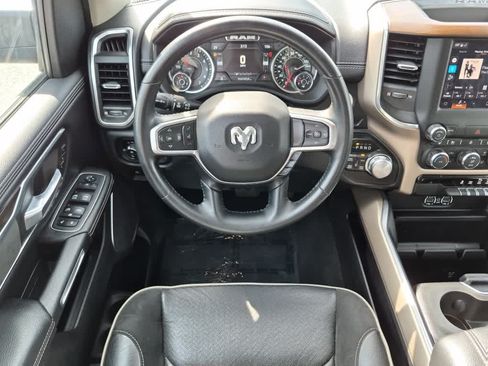 Used 2022 RAM 1500 Laramie AWD/4WD image 8