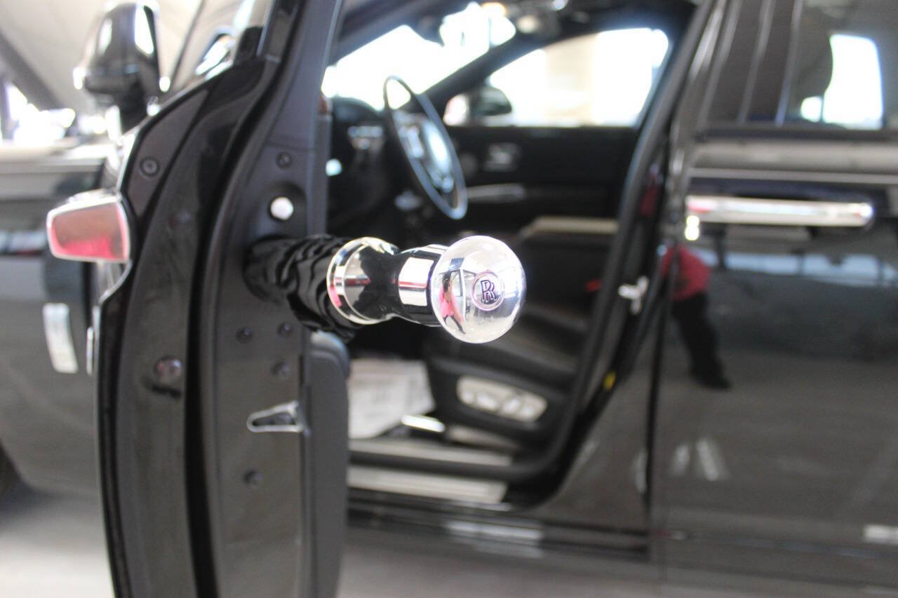 Used 2019 Rolls-Royce Ghost RWD image 23
