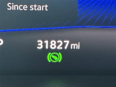 Certified 2022 Volkswagen Tiguan SE image 19