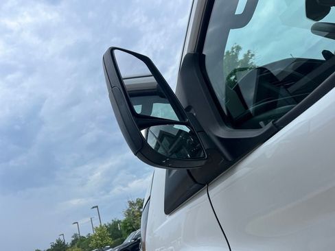 Used 2025 Ford Transit 250 Low Roof w/ Exterior Upgrade Package RWD image 28