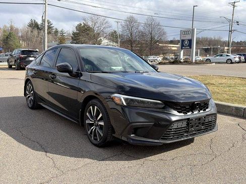 Used 2024 Honda Civic EX-L image 3