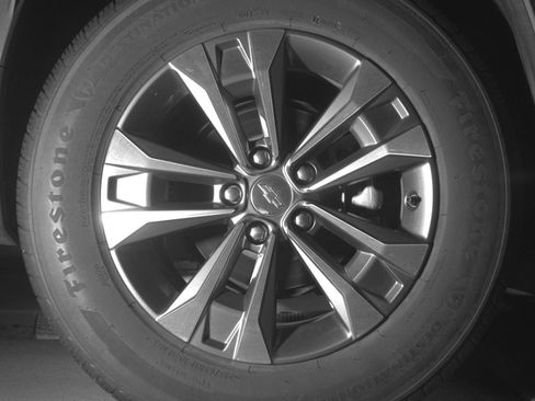 Used 2025 Chevrolet Equinox LT image 15