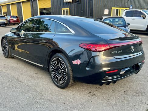 Used 2022 Mercedes-Benz EQS 580 4MATIC Sedan image 7