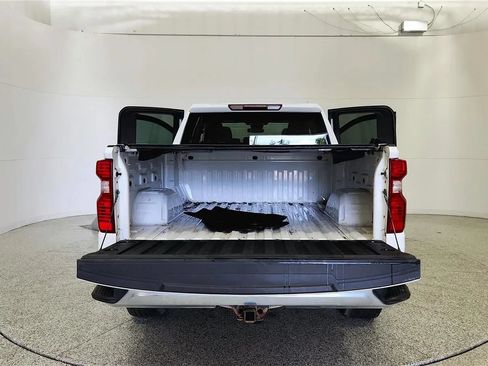 Used 2023 Chevrolet Silverado 1500 LT AWD/4WD image 39