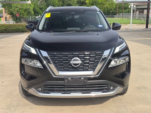 Certified 2022 Nissan Rogue Platinum w/ Head-Up Display Package FWD image 8