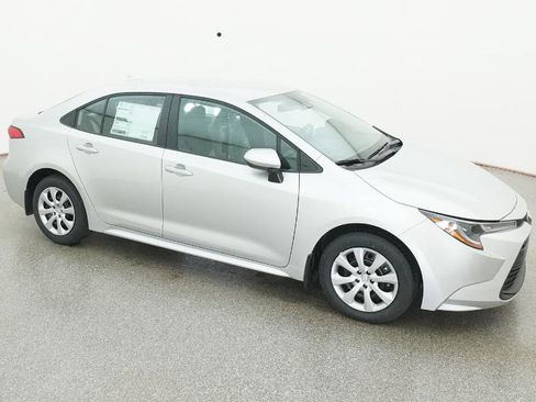 New 2026 Toyota Corolla LE image 27