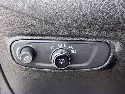 Used 2023 Chevrolet Equinox RS w/ RS Leather Package FWD image 24
