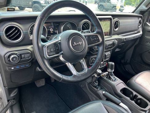 Used 2022 Jeep Wrangler Unlimited Rubicon 4xe w/ Cold Weather Group AWD/4WD image 2