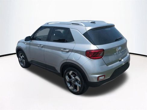 New 2026 Hyundai Venue SEL FWD image 7