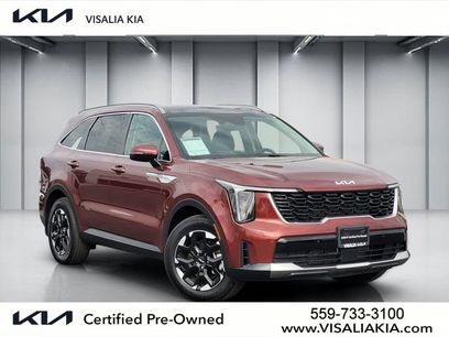Certified 2025 Kia Sorento S w/ Panoramic Sunroof Package