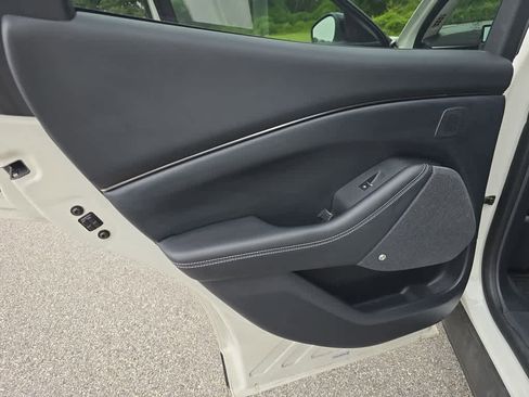 Used 2021 Ford Mustang Mach-E Premium image 15