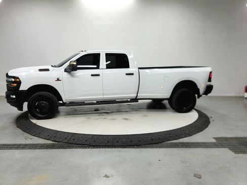 Used 2025 RAM 3500 Tradesman AWD/4WD image 5