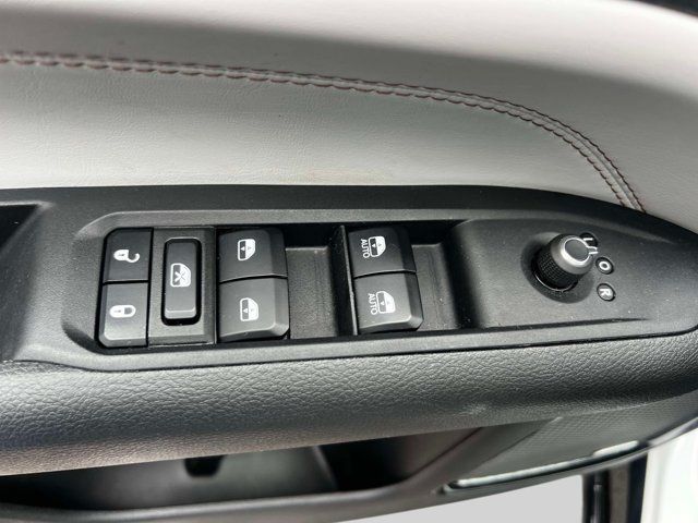 Used 2023 Jeep Compass Limited w/ Elite Group AWD/4WD image 16